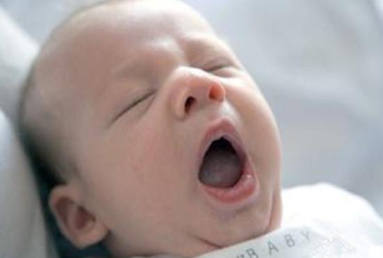 新生儿打嗝多久会消失 十几分钟左右因个体因素有差异