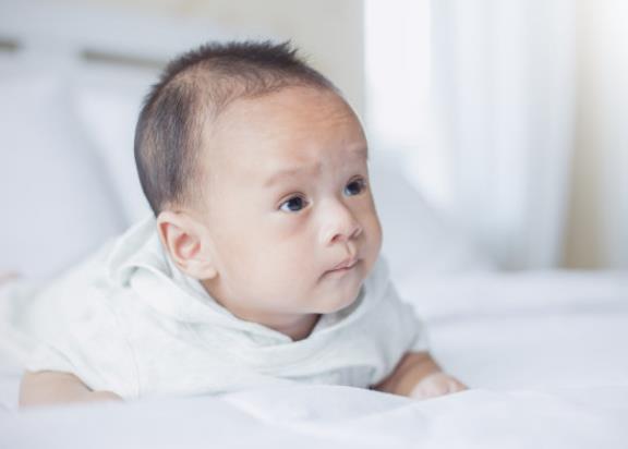 新生儿黄疸多久消退 生后2-3天出现一周高峰两周消退